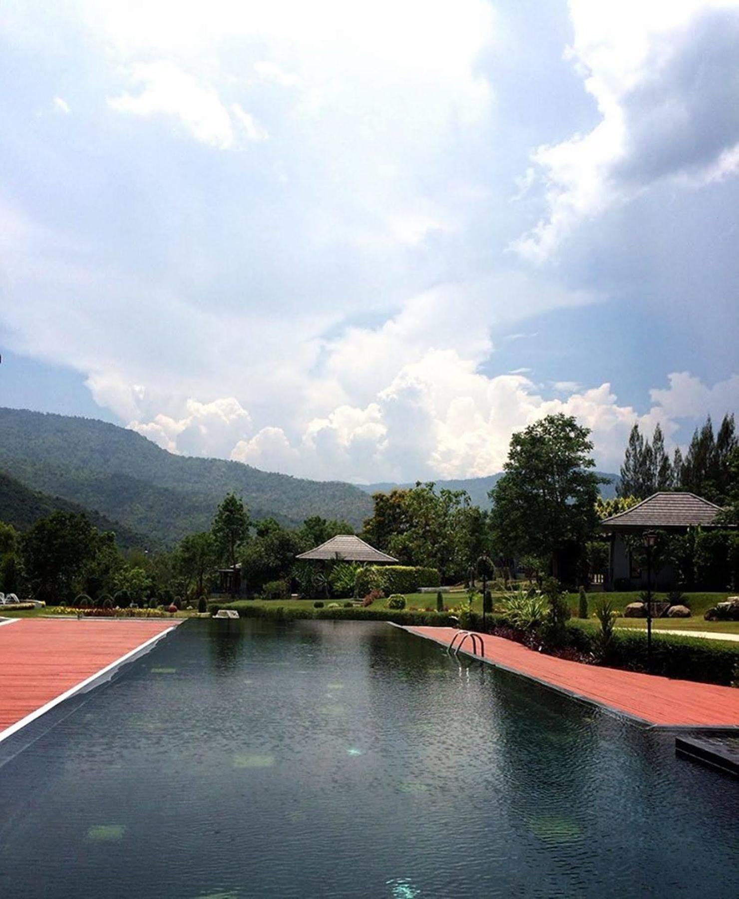 Ashcarya Boutique Resort Ban Bo  Bagian luar foto
